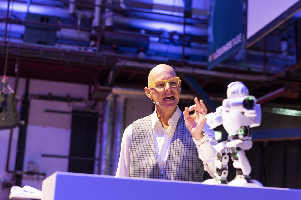 Keynote Speaker vortragsredner digitalisierung künstliche Intelligenz