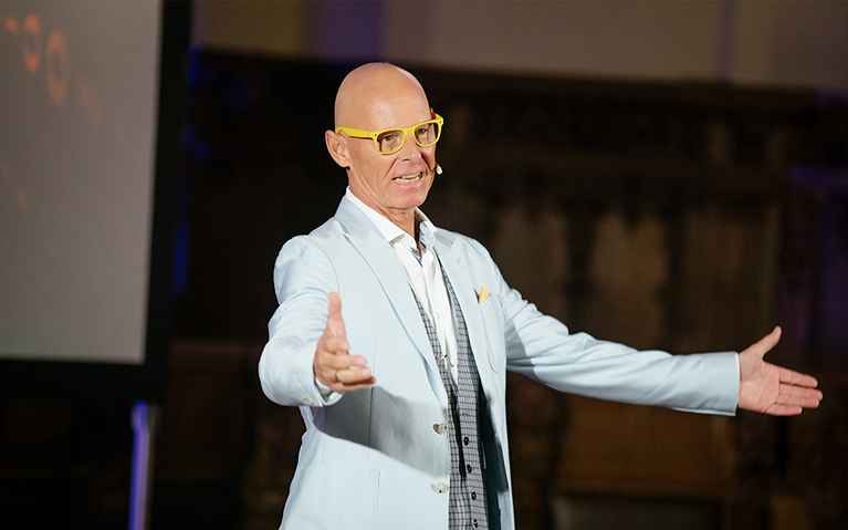 Keynote Speaker, Entertainer und Motivationsredner Frank Astor